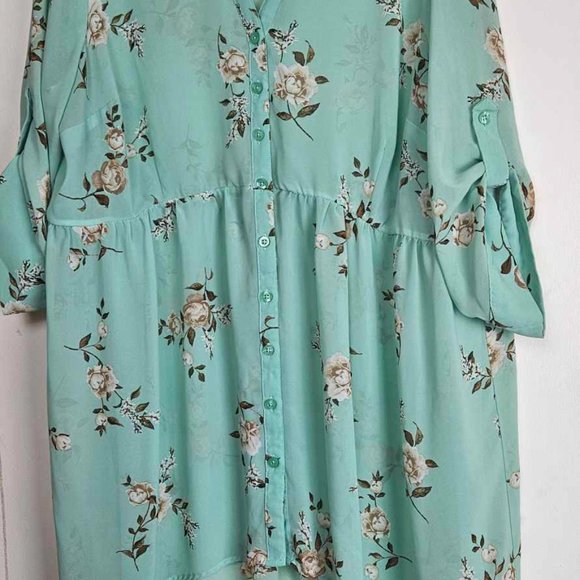 Torrid button down sheer blouse, Size 2, Floral Mint Green, High low hem - Picture 8 of 11
